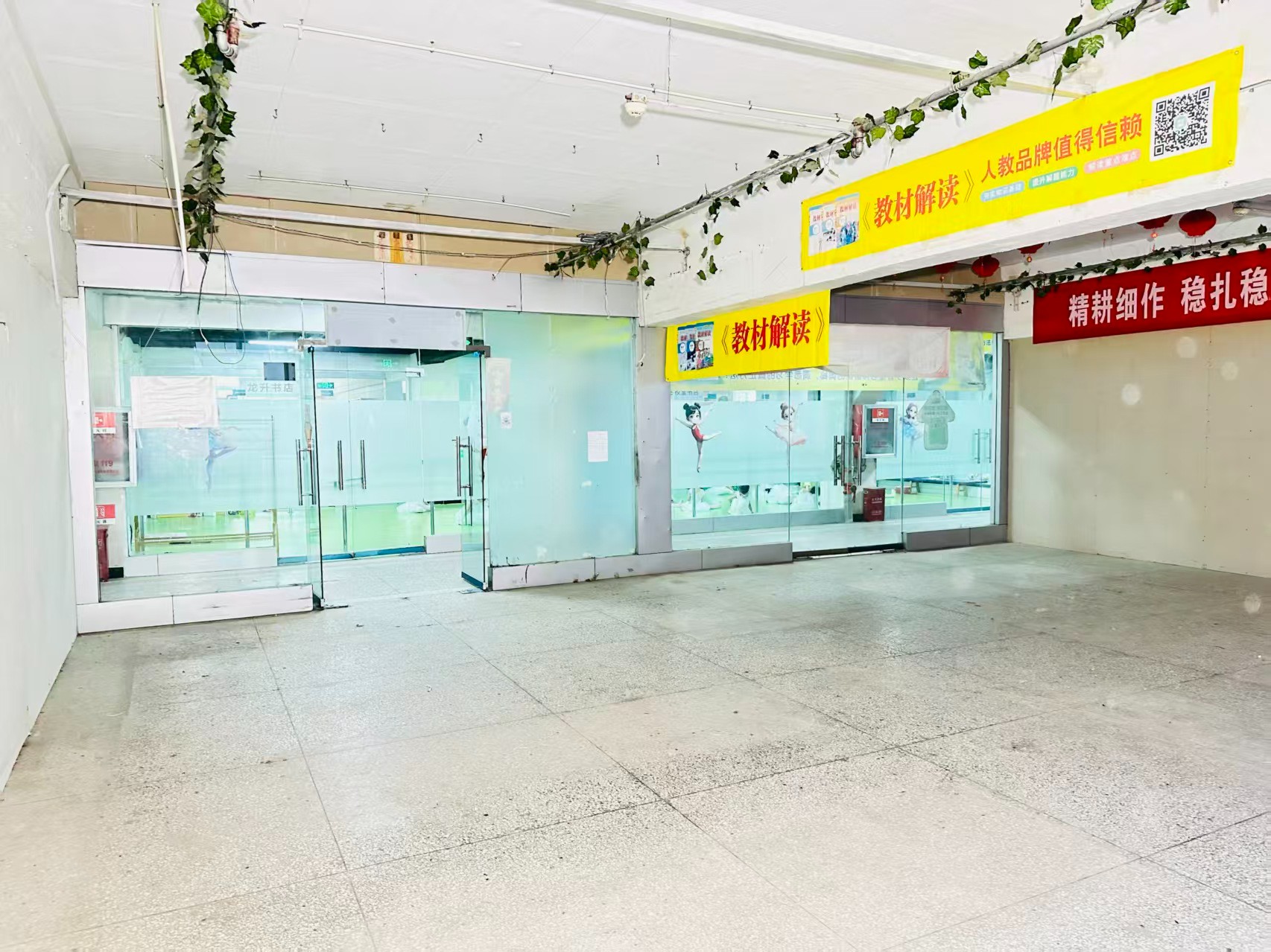 西昌巷提供写字楼、商铺、展示空间、直播间等多种面积选择，满足企业办公、研发、展示、运营等多元需求。