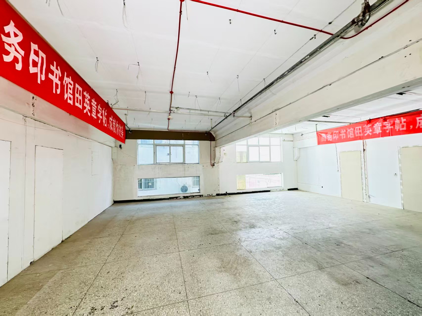 西昌巷建议再强化“人工智能算力中心、AI应用孵化、数字经济示范园”等产业概念，会更符合产业园招商语言_COPY